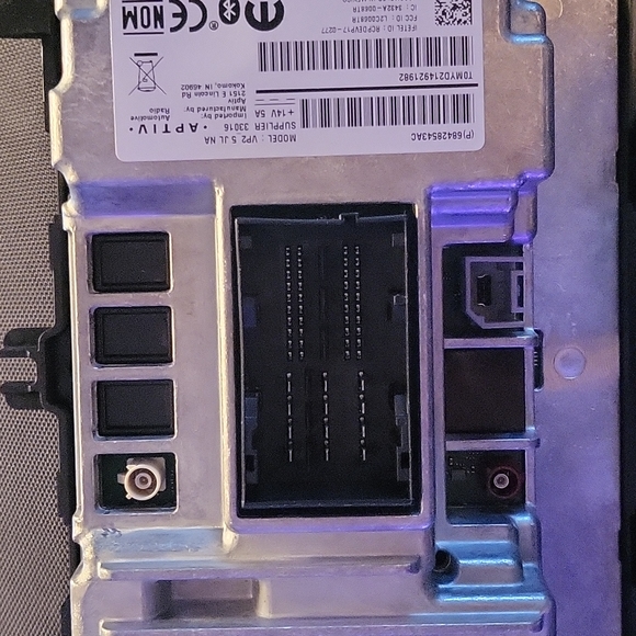 2020 Jeep Wrangler Stereo - Picture 4 of 4